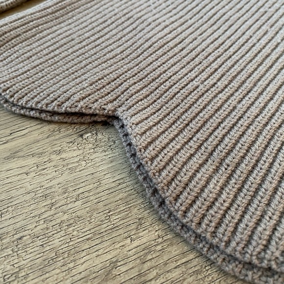 Aritzia Wilfred Sardou Sweater - Picture 3 of 5